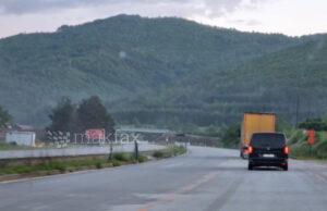 Автомобил удри во 10-годишно девојче на патот Охрид–Кичево