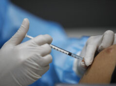 Од денес почнува пријавувањето за бесплатна вакцинација против сезонски грип на ризичните групи, објави Министерството за здравство