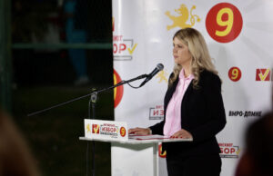 Бесплатно патување за пензионерите, финансиска поддршка за првачиња и новороденчиња, најави кандидатката за градоначалничка на Неготино, Марија Нацева