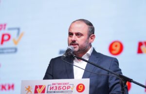 На Скопје не му требаат експерименти и луѓе кои допрва ќе се учат што е локална самоуправа, порача Ѓорѓиевски од митингот во Скопје