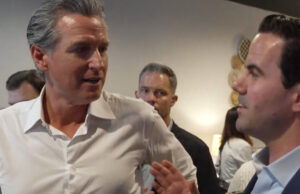 Гувернерот на Калифорнија сака да биде претседател на САД