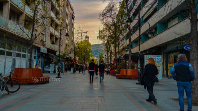skopje-plostad-ulica-makedonija