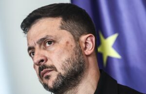 Зеленски му го одзеде државјанството на градоначалникот на Одеса, го става градот под воена власт