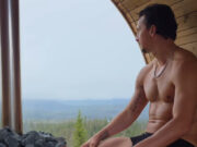 (Видео) „Неверојатно е дека има 44 години“ – Златан Ибрахимовиќ со видео од сауна ги воодушеви обожавателите