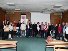 Наставници од Кисела Вода се обучуваат за изведување на часови по шах