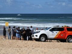 Девојка убиена, млад маж повреден во напад на ајкула во Австралија