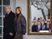 (Видео) Модниот спектакл на Меланија Трамп: Никој не го очекуваше овој спој