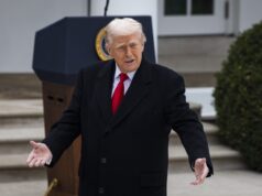 (Видео) Трамп до американска новинарка: Дали си глупава?