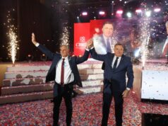 (Видео) Синиша Каран нов претседател на Република Српска, Додик запеа на прославата