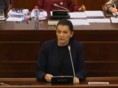 (Видео) Костадинова Стојчевска: Македонскиот јазик не се чува со кратење на буџетот за инспекторатот