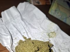 (Фото) Петмина уапсени на територија на СВР Струмица, пронајдена дрога, воздушна пушка и пиротехнички средства