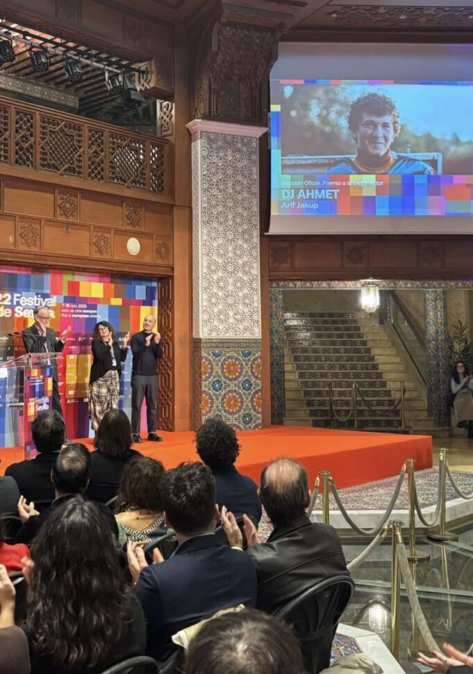 img-e6212efa025e42e664c00354e9f15f34-v