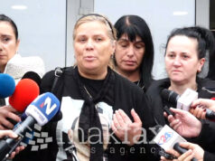 „Ги чекаме децата да се појават и да кажат ‘Каде си ма мајче?’“ – мајките на загинатите во „Пулс“ дојдоа на судењето, лути се на бранителите на обвинетите