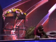 (Видео) Mисица падна на сцената на „Мис Универзум“, па кажа дека било дел од настапот