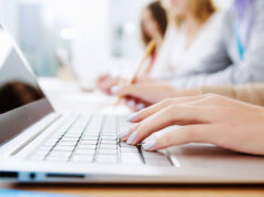 Започна аплицирањето за набавка на електронски уреди, 55.000 студенти добиваат по 15.300 денари, информира Владата