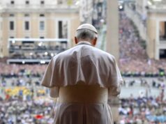 Либанците да останат во својата земја, повика папата Лав Четиринаесетти