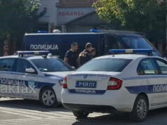 Девојка нападнала полицаец со нож во Белград, тој ја застрелал во ногата