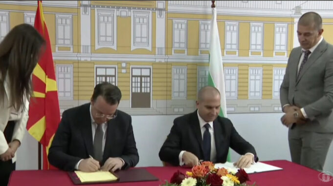 screenshot-2025-11-06-122526