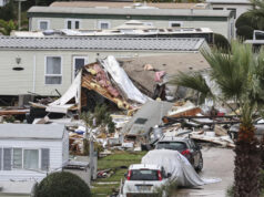 (Видео) Торнадо пустоши во Португалија: три лица загинаа, десетици се повредени