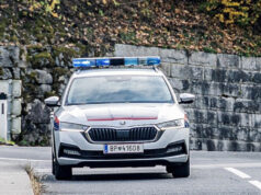 Полицаец им ги откривал на возачите позициите на радарите на WhatsApp