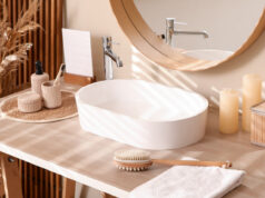 Веднаш отстранете ги овие пет работи од вашата бања – пред да се разболите