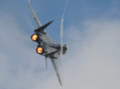 Напнато во Полска: подигнати борбените авиони поради руските напади врз западна Украина