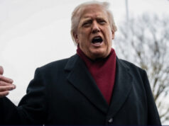 Трамп: Противниците на царините им служат на непријателските странски интереси