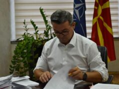 Цвета корупцијата во земјоделието, дали и Трипуновски е замешан во шемата на неговиот директор Стоилев, прашуваат од СДСМ