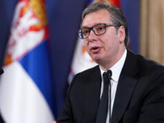 „Фашизмот во Европа се буди“ – Вучиќ ужаснат по настапот на Томпсон и поздравот „За дом спремни“