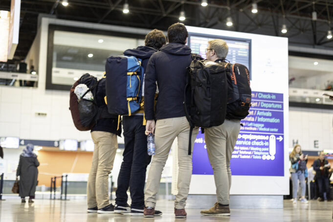 skopski-aerodrom-skopje-turisti