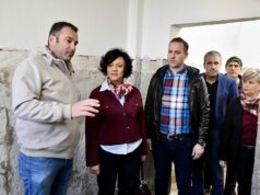 Стаменкоска Трајкоска на увид во реконструктивните зафати во ООУ „Партенија Зографски“