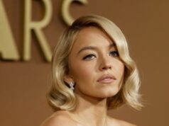 (Видео) Фаталната русокоса го сруши интернетот со своето жешко издание