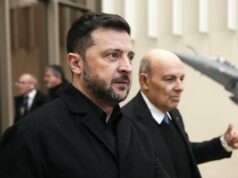 Зеленски: Украина ги продолжува преговорите со Америка за праведен мир