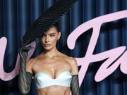 (Фото) Некои велат дека е чист сексапил, други дека е целосно модно промашување