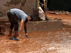 Поради бурата „Бајрон“, училиштата во Атика и Родос утре ќе бидат затворени