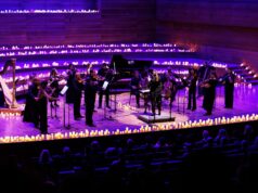 Македонскиот виртуоз на виолина Владимир Костов и камерниот оркестар „Профундис“ ја носат „Candlelight“ магијата во срцето на Битола