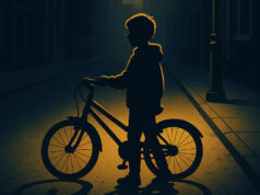 Со нож му го зеле велосипедот на дете во центарот на Скопје