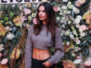 (Фото) Емили Ратајковски повторно провоцира: „Никогаш нема да ми здосадат овие фотографии од тебе“