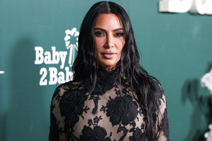 kim-kardashijan-depositphotos_686957774_xl