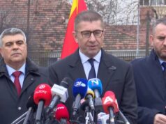 Дислокација на Цементарница не е проблем, но не може како на шведска маса да бираме што да анализираме, а што не, вели Мицкоски