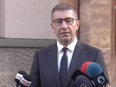 Премиерот слушна, но не сака да зборува за барањето за обесштетување за трагедијата во Кочани: Не би сакал за тоа да коментирам