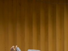 Нов закон во Австрија: Девојчињата до 14 години повеќе не смеат да носат хиџаб во училиште