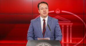 Николоски: Овозможивме раст од 32 oтсто повеќе патници на аеродромите и раст од околу 20 проценти на странските туристи