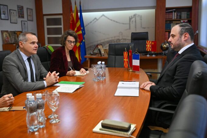 orce-i-francuski-ambasador-foto-soopshtenie-grad-skopje