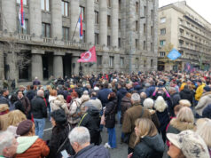Судии, обвинители и адвокати протестираа во Белград, велат дека трпат политички притисоци