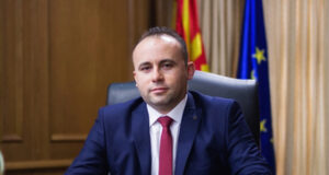 Приведен поранешниот државен правобранител, Фехми Стафа, за примање поткуп од 50.000 евра за да влијае кај судија