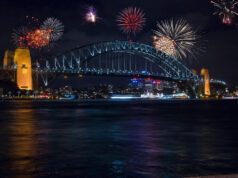 (Видео) Сиднеј влезе во Новата година: 3.000 полицајци низ градот по неодамнешниот масакр