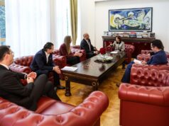 Средба на Сиљановска-Давкова со професори од Факултетот за физичко образование, спорт и здравје