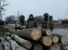 Шефот на украинската армија: Држиме дел од Покровск, но моравме да повлечеме дел од војската