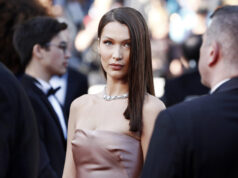 (Фото) Виклери како врвен моден додаток: како ги носи најубавата жена на светот